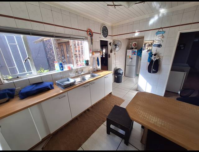 4 BEDROOM HOUSE FOR SALE IN VANDERBIJLPARK SE 6
